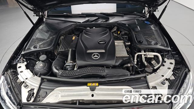 Mercedes-Benz C-Class 2017 thumb 6