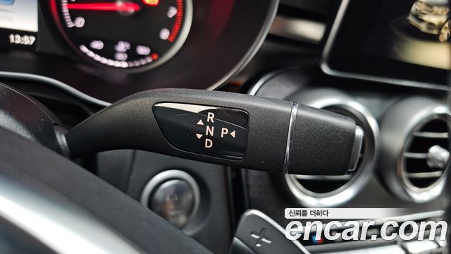 Mercedes-Benz C-Class 2017 thumb 9