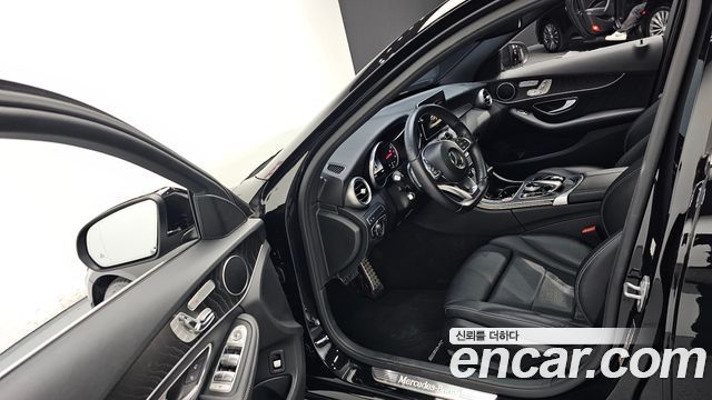 Mercedes-Benz C-Class 2017 thumb 10