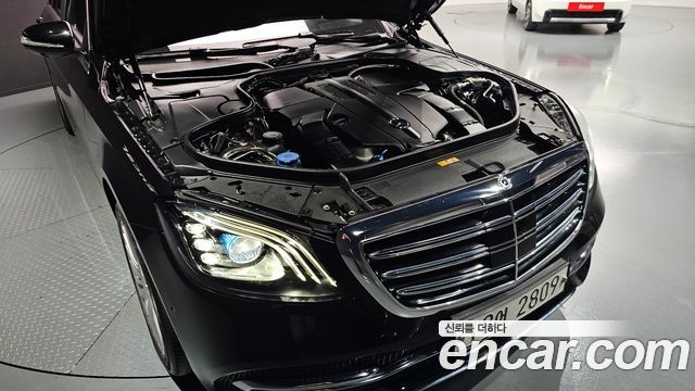 Mercedes-Benz S-Class 2019 thumb 6