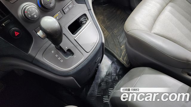 Hyundai Starex 2014 thumb 9