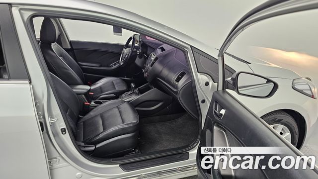 Kia K3 2014 thumb 12