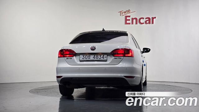 Volkswagen Jetta 2013 thumb 5