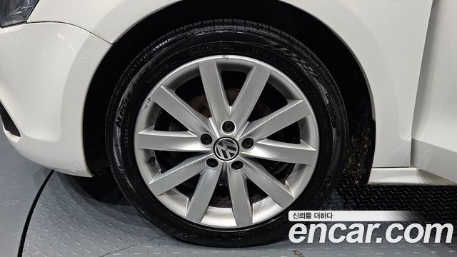 Volkswagen Jetta 2013 thumb 6