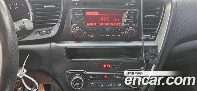 Kia K5 2012 thumb 11