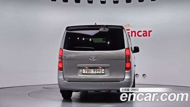 Hyundai Starex 2017 thumb 4