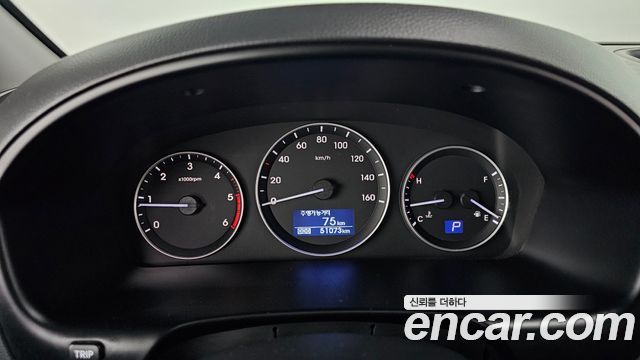 Hyundai Starex 2017 thumb 8