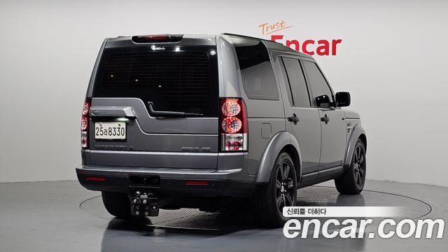 Land Rover Discovery 2012 thumb 3