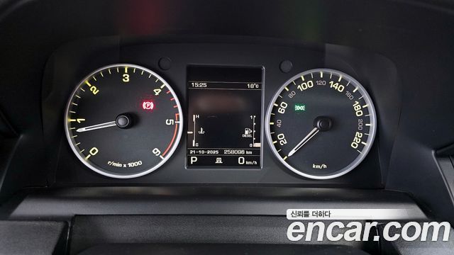 Land Rover Discovery 2012 thumb 9