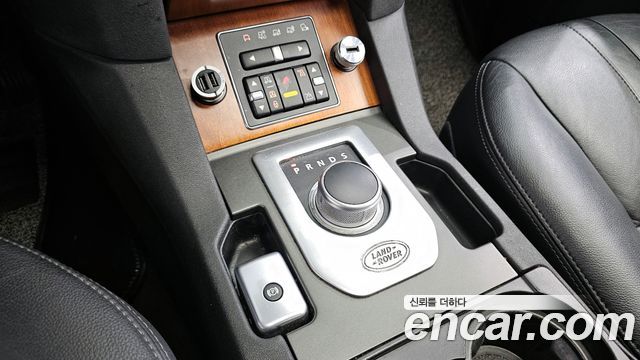 Land Rover Discovery 2012 thumb 10