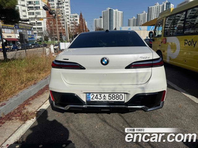 BMW 7 серии 2025 thumb 4