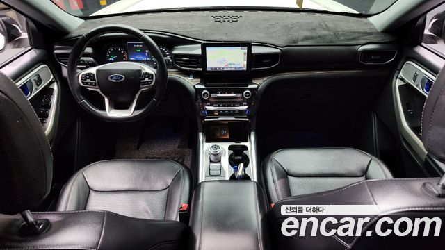 Ford Explorer 2021 thumb 8