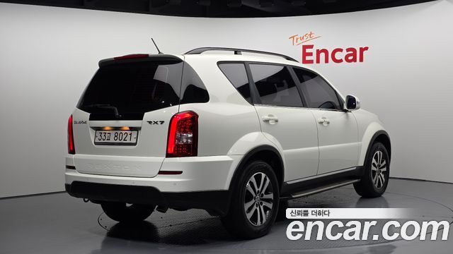 SsangYong Rexton 2013 thumb 2