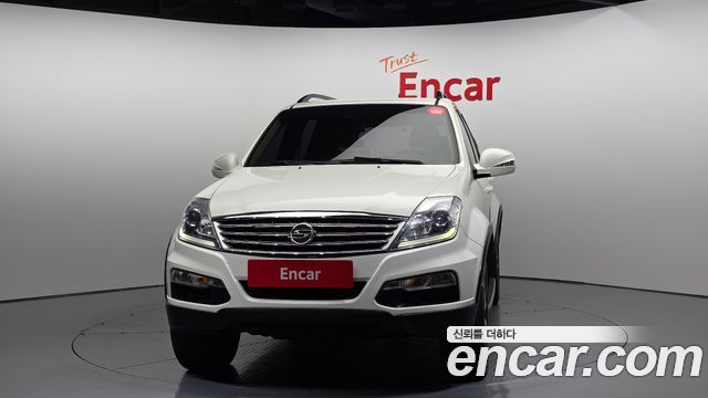 SsangYong Rexton 2013 thumb 3