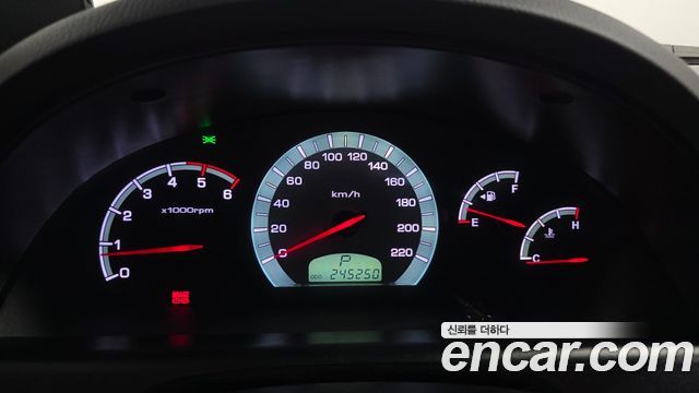 SsangYong Rexton 2013 thumb 8
