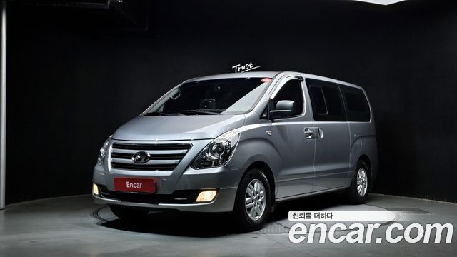 Hyundai Starex 2017 thumb 2