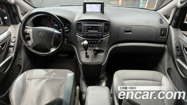 Hyundai Starex 2017 thumb 8