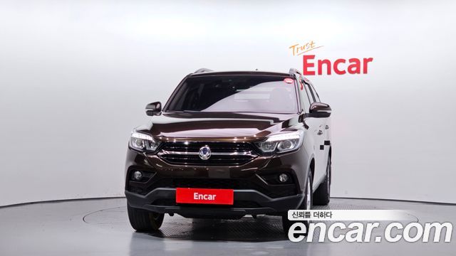SsangYong Rexton 2018 thumb 4