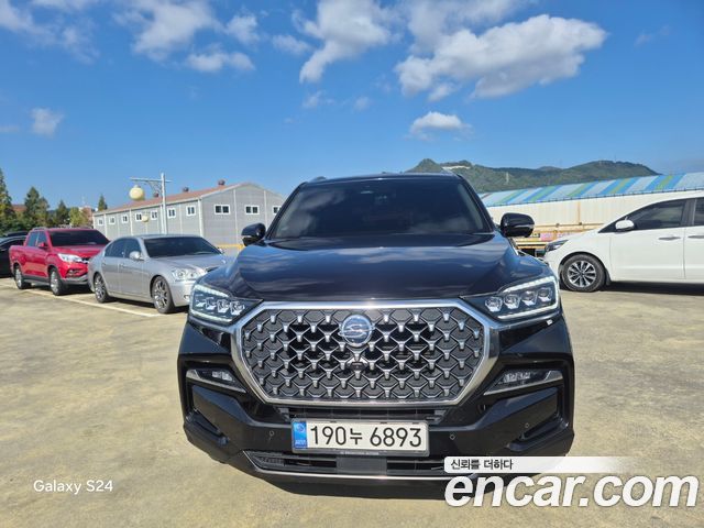SsangYong Rexton 2021 thumb 3