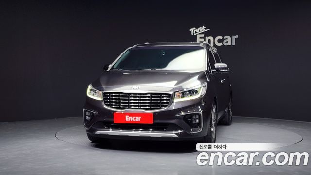 Kia Carnival 2019 thumb 4