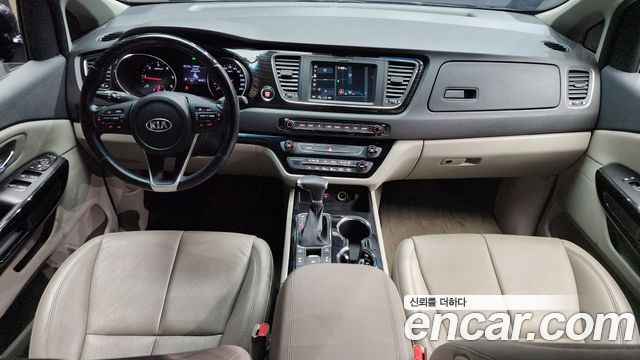 Kia Carnival 2019 thumb 8
