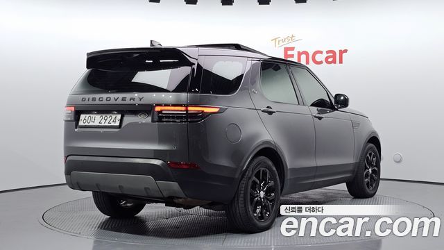 Land Rover Discovery 2018 thumb 3