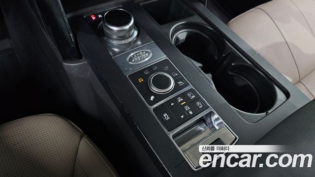 Land Rover Discovery 2018 thumb 10