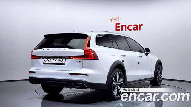 Volvo V60 2020 thumb 3