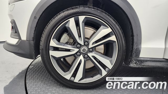 Volvo V60 2020 thumb 6
