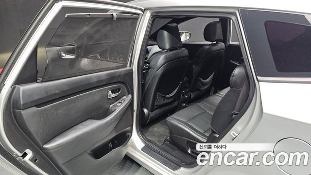 Kia Carens 2013 thumb 12