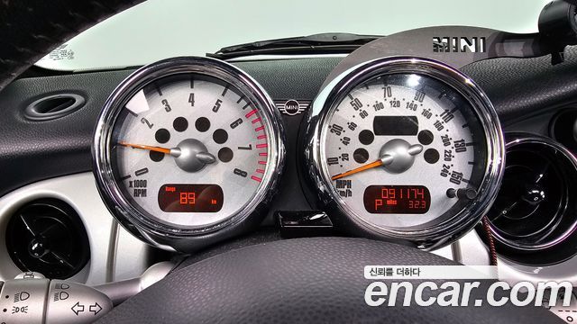 Mini Hatch 2004 thumb 8