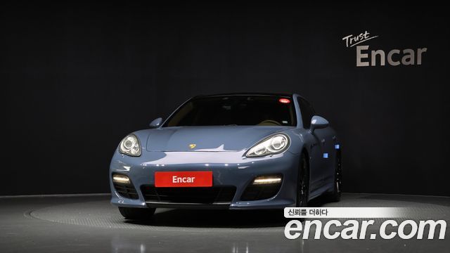 Porsche Panamera 2011 thumb 4