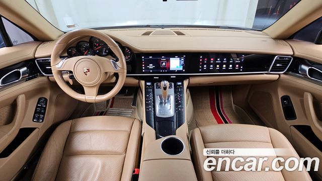 Porsche Panamera 2011 thumb 8