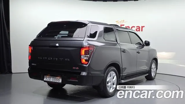 SsangYong Rexton 2021 thumb 3