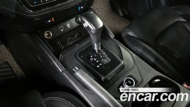 SsangYong Rexton 2021 thumb 10