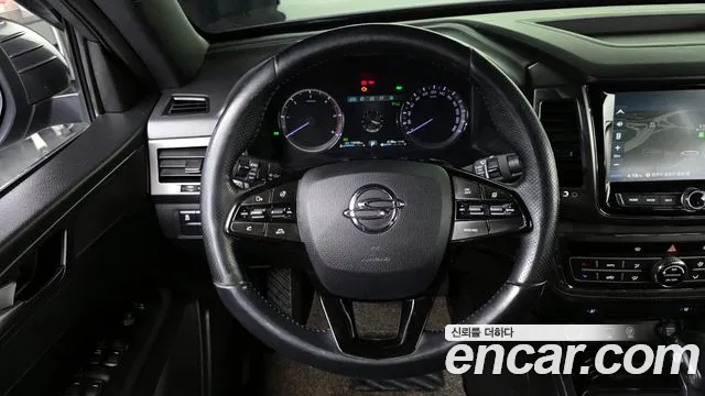 SsangYong Rexton 2021 thumb 12