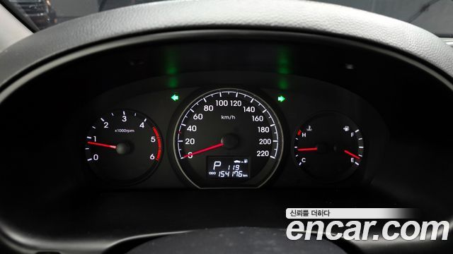 Hyundai Starex 2016 thumb 9
