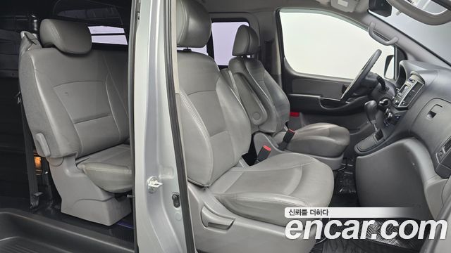 Hyundai Starex 2016 thumb 11