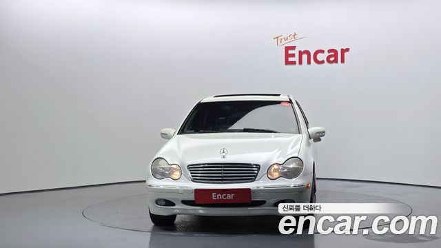 Mercedes-Benz C-Class 2004 thumb 3