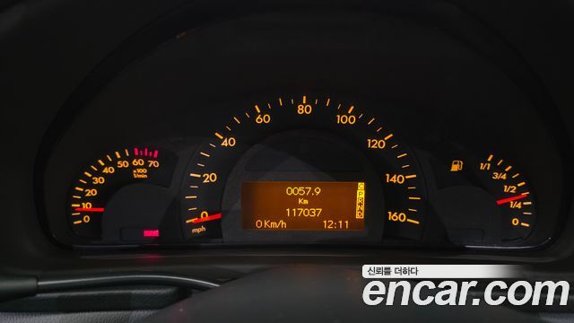 Mercedes-Benz C-Class 2004 thumb 8