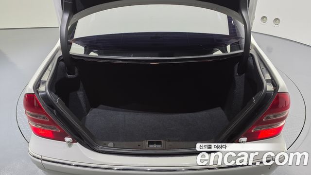 Mercedes-Benz C-Class 2004 thumb 12