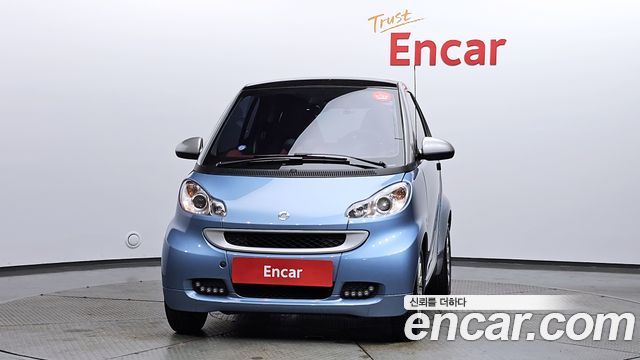 Smart Fortwo 2012 thumb 4