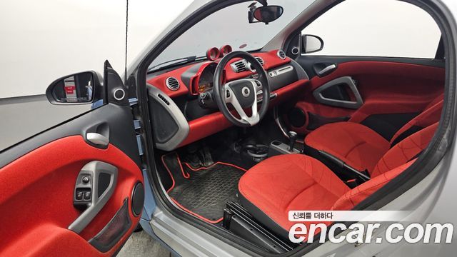 Smart Fortwo 2012 thumb 11
