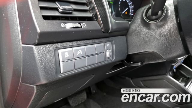 SsangYong Rexton 2020 thumb 12