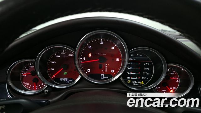 Porsche Panamera 2012 thumb 8