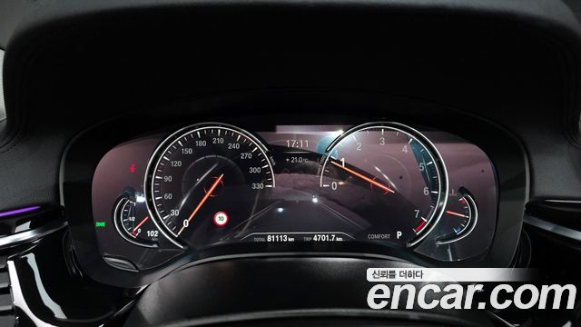 BMW 5 серии 2018 thumb 8