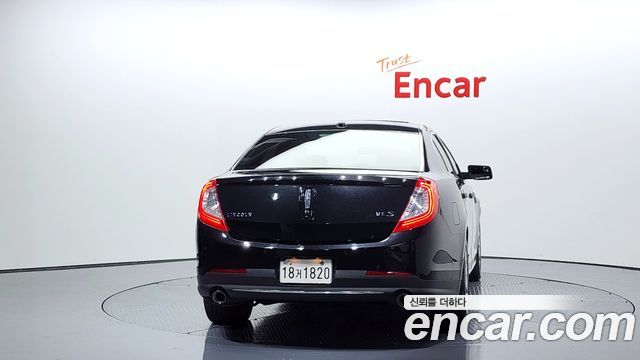 Lincoln MKS 2013 thumb 5