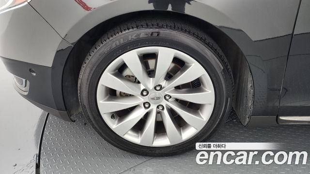 Lincoln MKS 2013 thumb 6