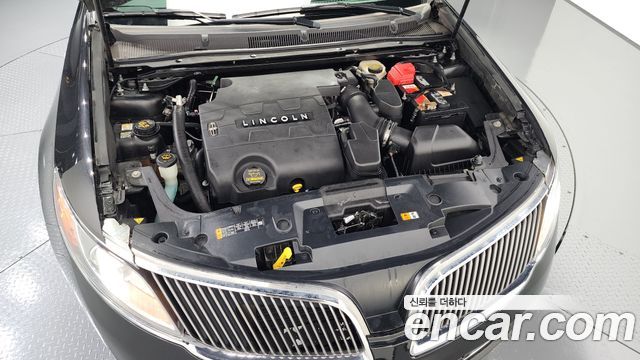 Lincoln MKS 2013 thumb 7