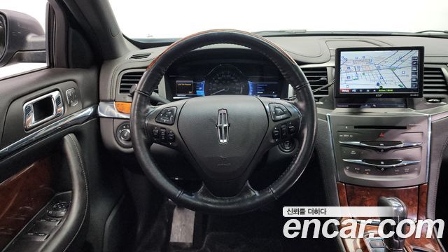 Lincoln MKS 2013 thumb 12